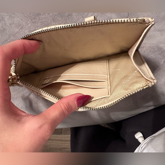 Marc Jacobs Quilted Shoulder Bag - Picture 3 of 6